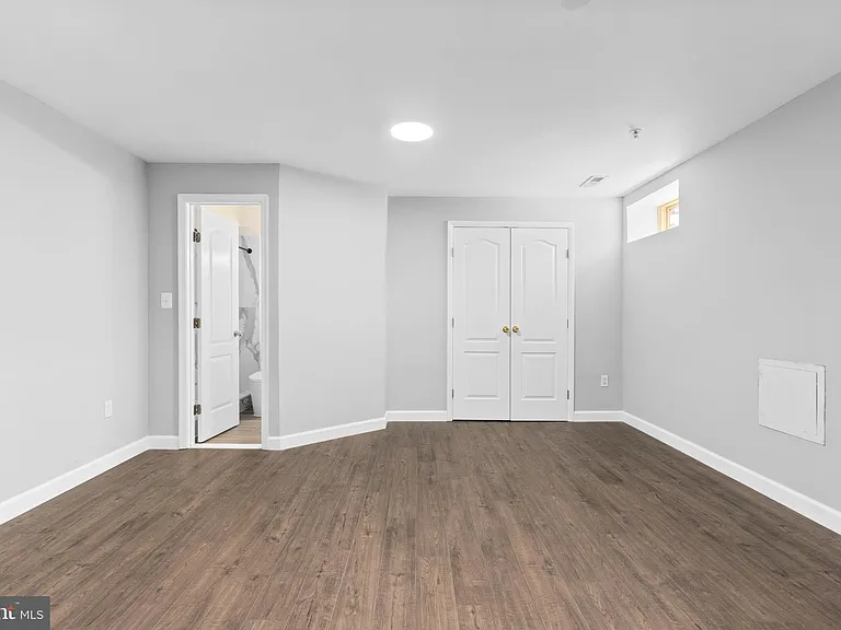 1829 Providence St NE #B — Photo 17