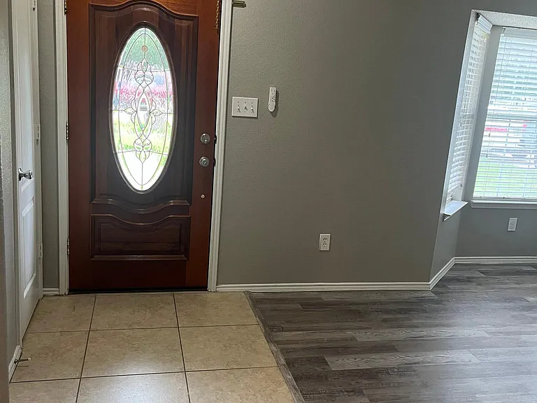 4405 Carriage Lane Cir — Photo 20