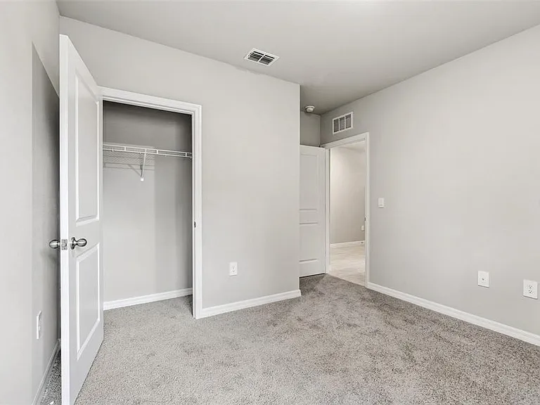 25222 Cadiz Dr — Photo 17