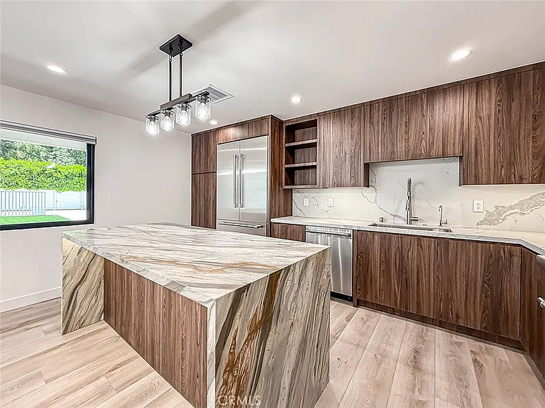 22921 Dolorosa St — Photo 21