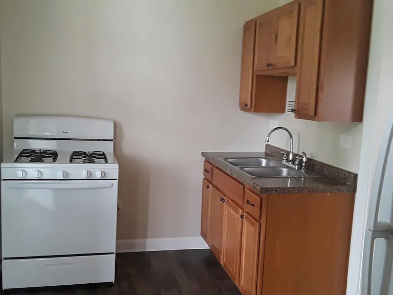 114 N Hamlin Ave. — Photo 15