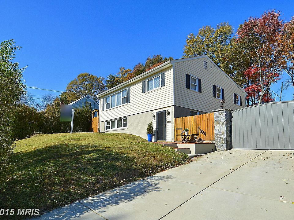 1st image of 1540 Maurice Dr