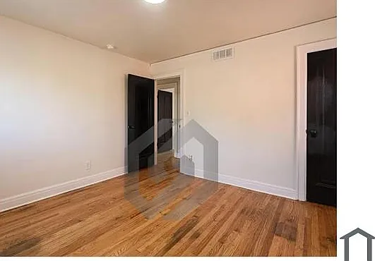 4901 Cortland St — Photo 4