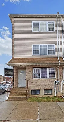 Rented by Nooklyn NYC LLC | media 7