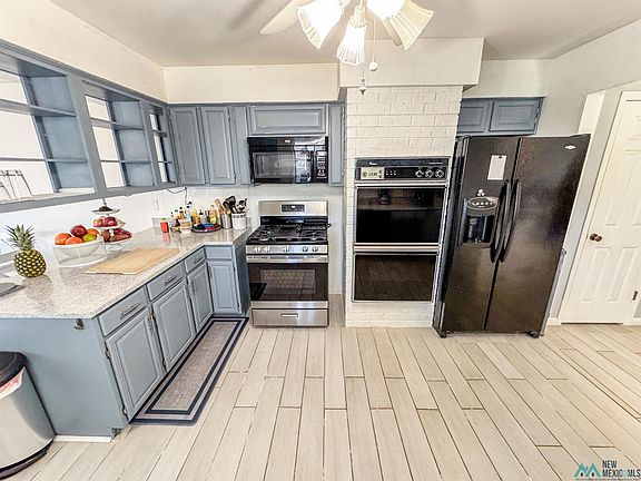 4th image of 1002 N Jicarilla St