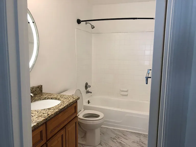 300 Winding River Dr #G — Photo 6