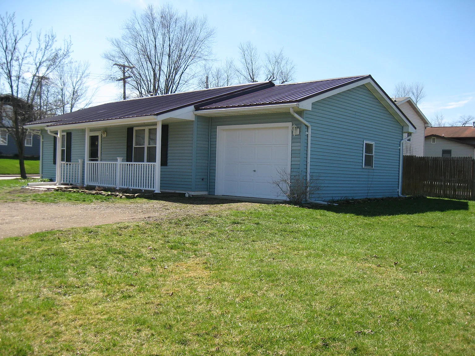 680 Water St photo 1