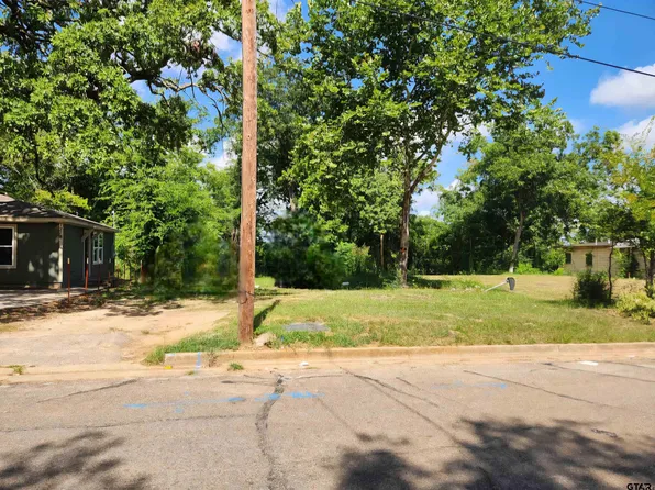 1722 N Ross Ave, Tyler, TX 75702