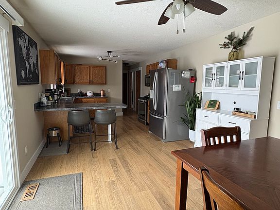3rd image of 54485 Pleasant Valley Dr