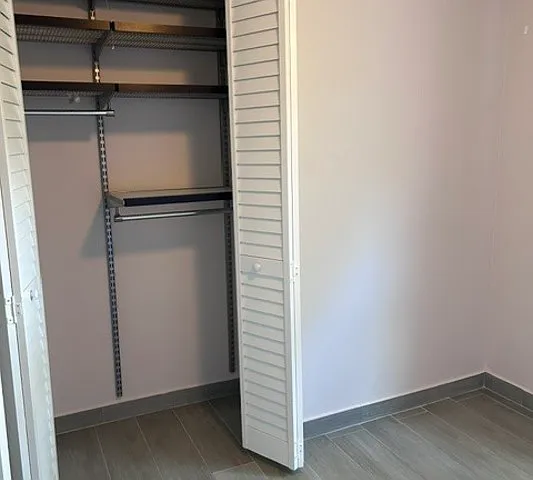 5045 Rochester Dr — Photo 5