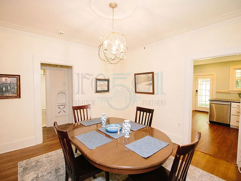 1508 Kavanaugh Blvd — Photo 17