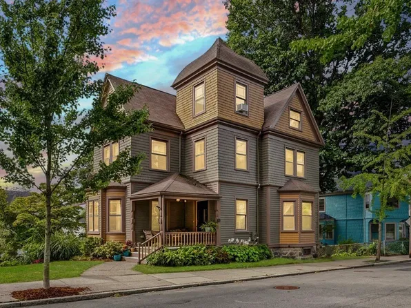 101 Ashmont St, Dorchester, MA 02124
