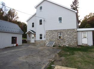 838 Tower Rd, Alburtis, PA 18011