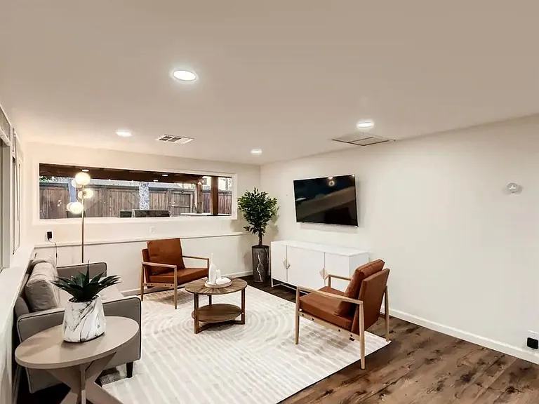 3016 N 47th St — Photo 33