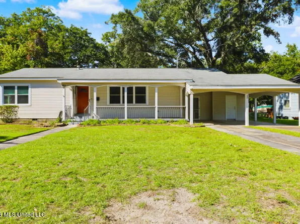 395 Oaklawn Pl, Biloxi, MS 39530