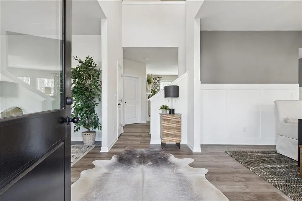 5 bed, 3.0 bath, 3100 sqft, $2,750 — Photo 4