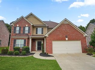 656 Arbor Rdg, Loganville, GA 30052