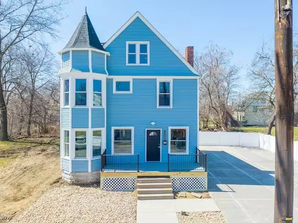 2164 E 87th St, Cleveland, OH 44106
