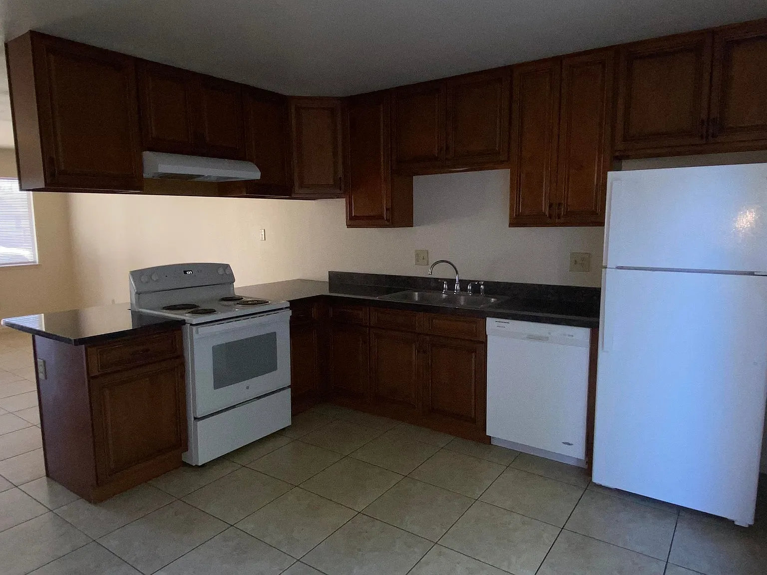 WIllo Heights Apartments — Photo 1
