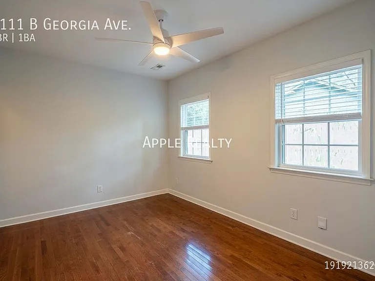 1111B Georgia Ave — Photo 10
