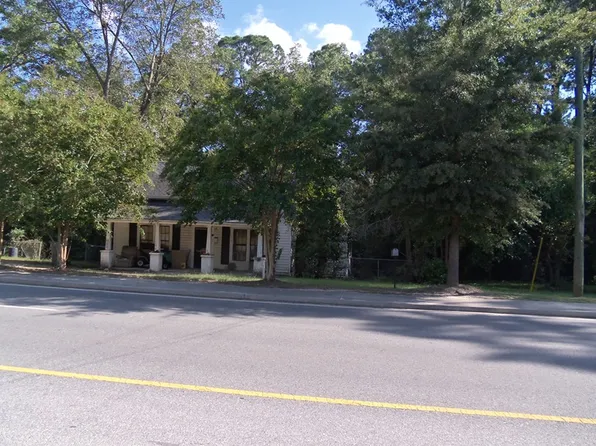 702 Ward St, Douglas, GA 31533