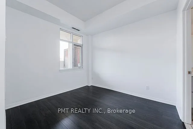 550 Front St W #427 — Photo 11