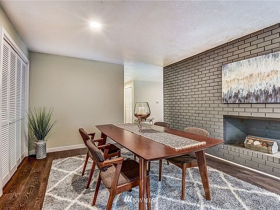4th image of 25215 SE 31st Pl