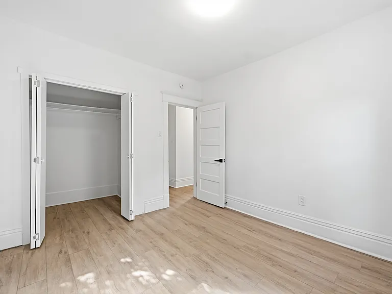 144 Arlington St — Photo 28