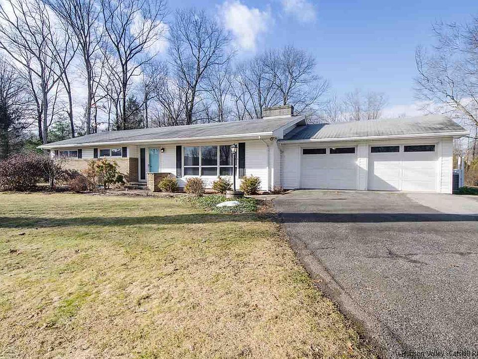 1st image of 7 Woodland Dr #0
