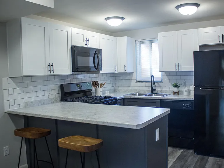 Coventry Court Townhomes — Photo 66