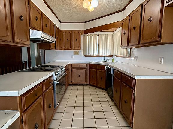 4th image of 511 Clay Dr