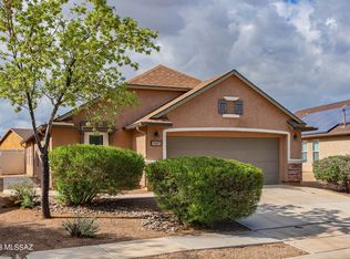 8427 W Razorbill Dr, Tucson, AZ 85757