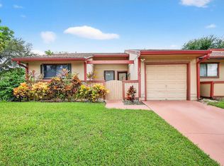 15 Farnworth Dr, Boynton Beach, FL 33426