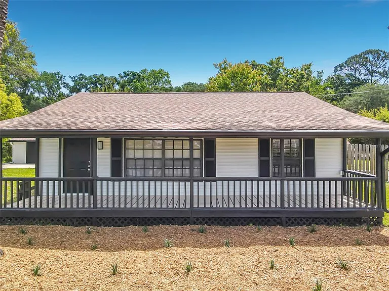 1415 Frances Dr — Photo 1
