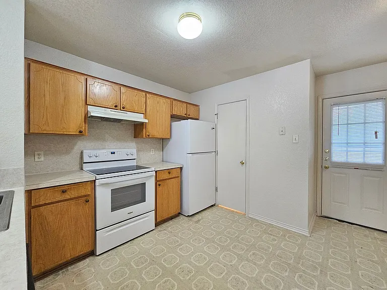 4501 Deek Dr #A-D — Photo 5