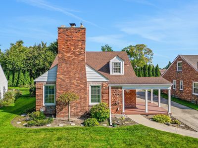 478 Colonial Ct, Grosse Pointe Farms, MI, 48236