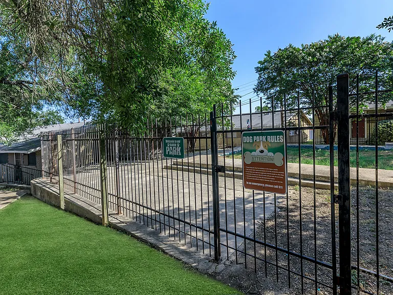 Arbors on Rustleaf Apartments — Photo 4