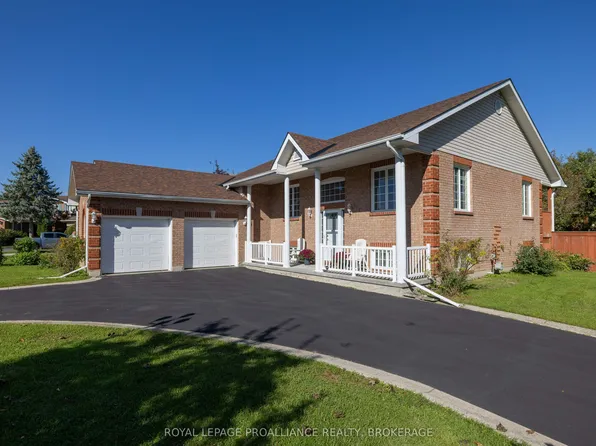 662 Millbrook Cres, Kingston, ON K7M 7Z8
