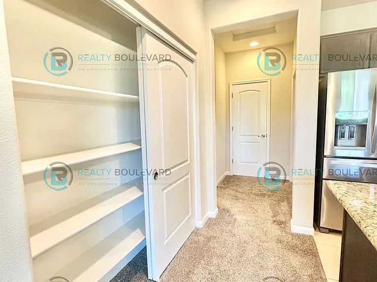 6809 Apus Dr — Photo 30