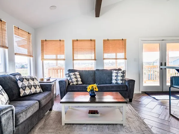 920 17th St, Pt Bolivar, TX