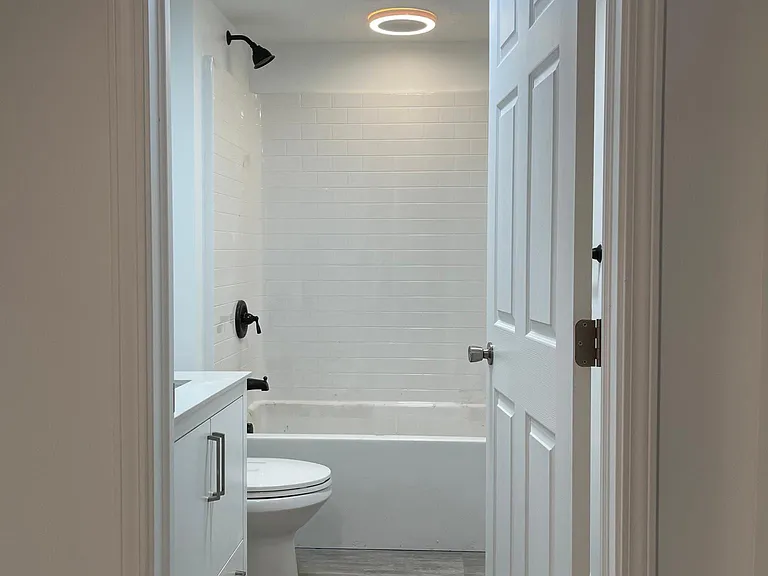376 Brockway Ave #A — Photo 3