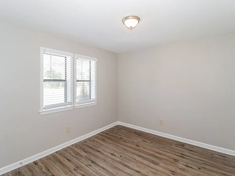 2705 Van Leer Dr — Photo 12