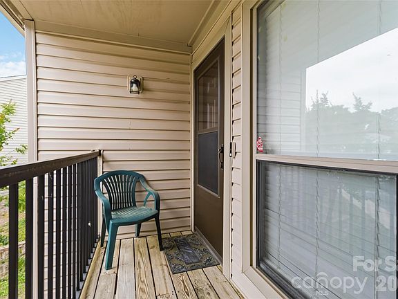 2nd image of 11033 Cedar View Rd