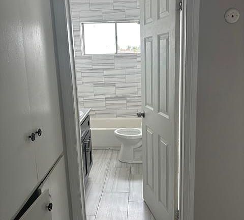 2nd image of 612 N Wilcox Ave APT 24