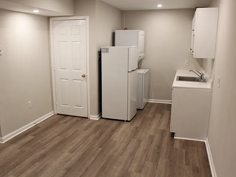 8224 Doctor Craik Ct — Photo 26