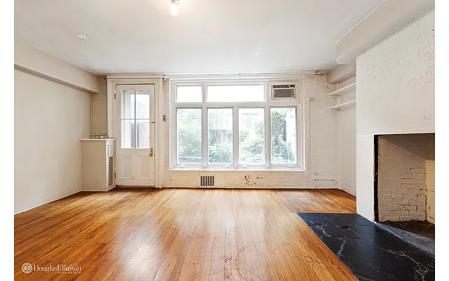 Rented by Douglas Elliman | media 7