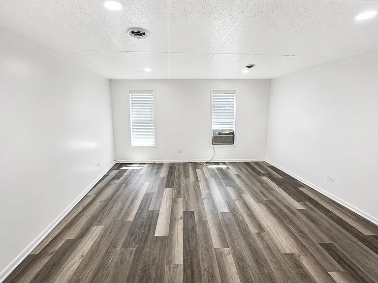 3411 Chicago Rd — Photo 6