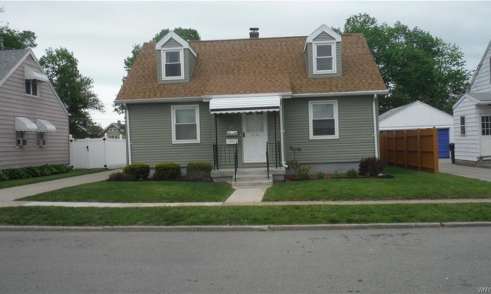 1st image of 31 Avery Ave
