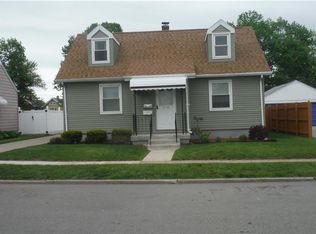 31 Avery Ave, Lackawanna, NY 14218