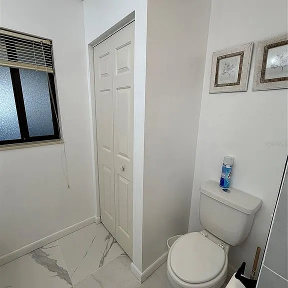 32 Westlawn Pl — Photo 15